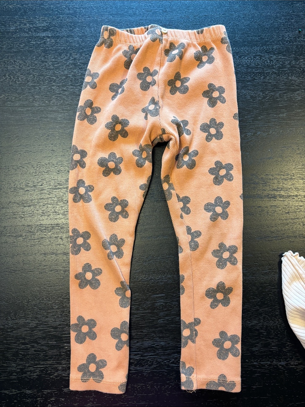 Zara Peach Leggings with Gray Floral Print